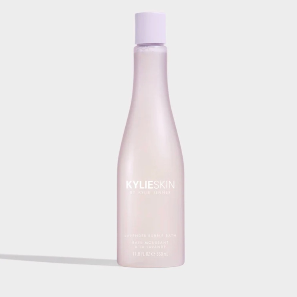 KYLIE SKIN - Lavender and Rosé bubble bath